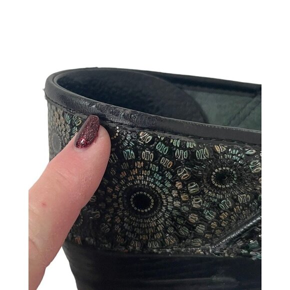 Dansko Women's Sz 41 (10.5 / 11 ) Black Metallic Medallion Clogs - Picture 10 of 12